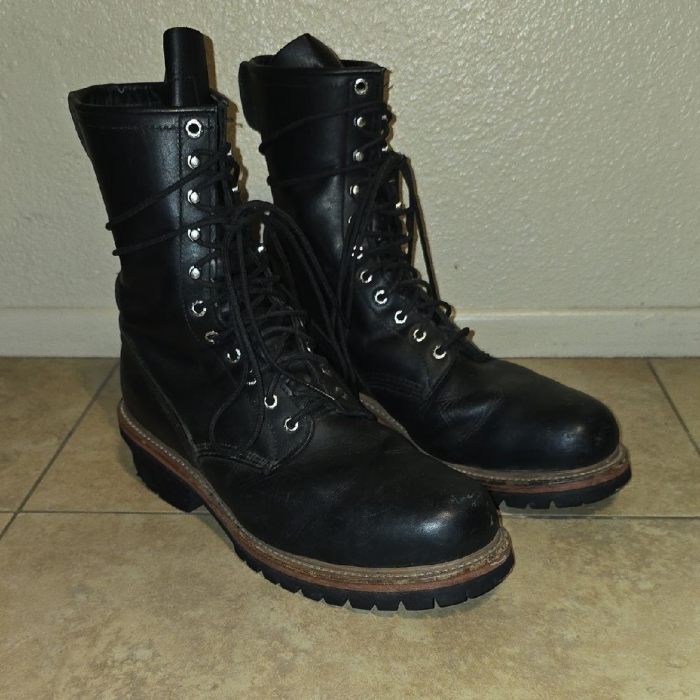 Classic Black Men's Lace-Up Boots